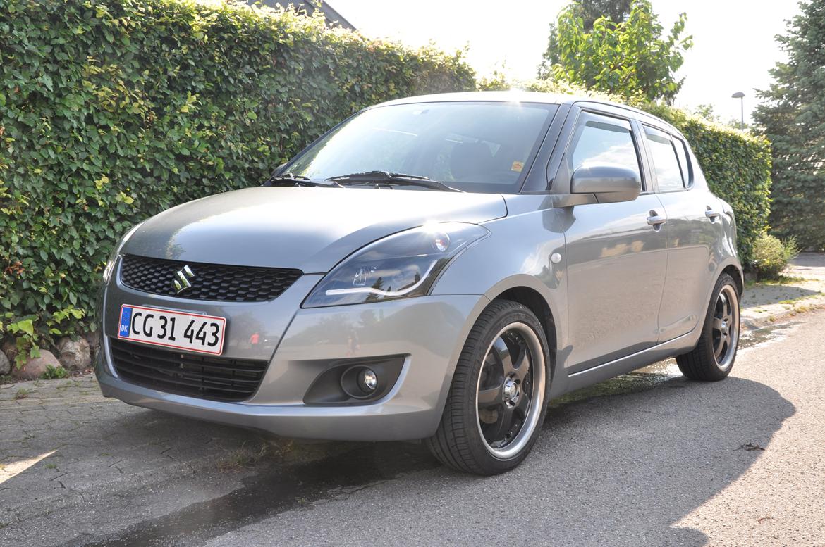 Suzuki swift GL billede 8