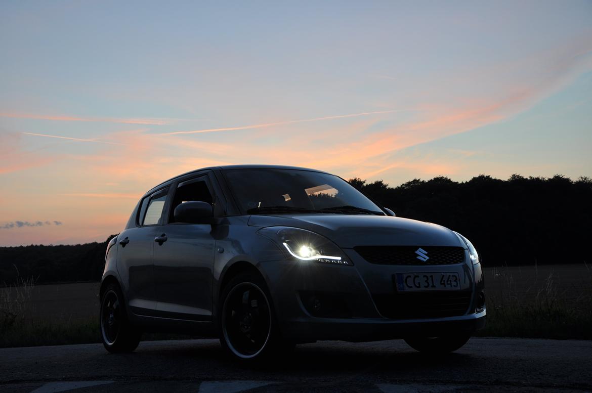 Suzuki swift GL billede 4