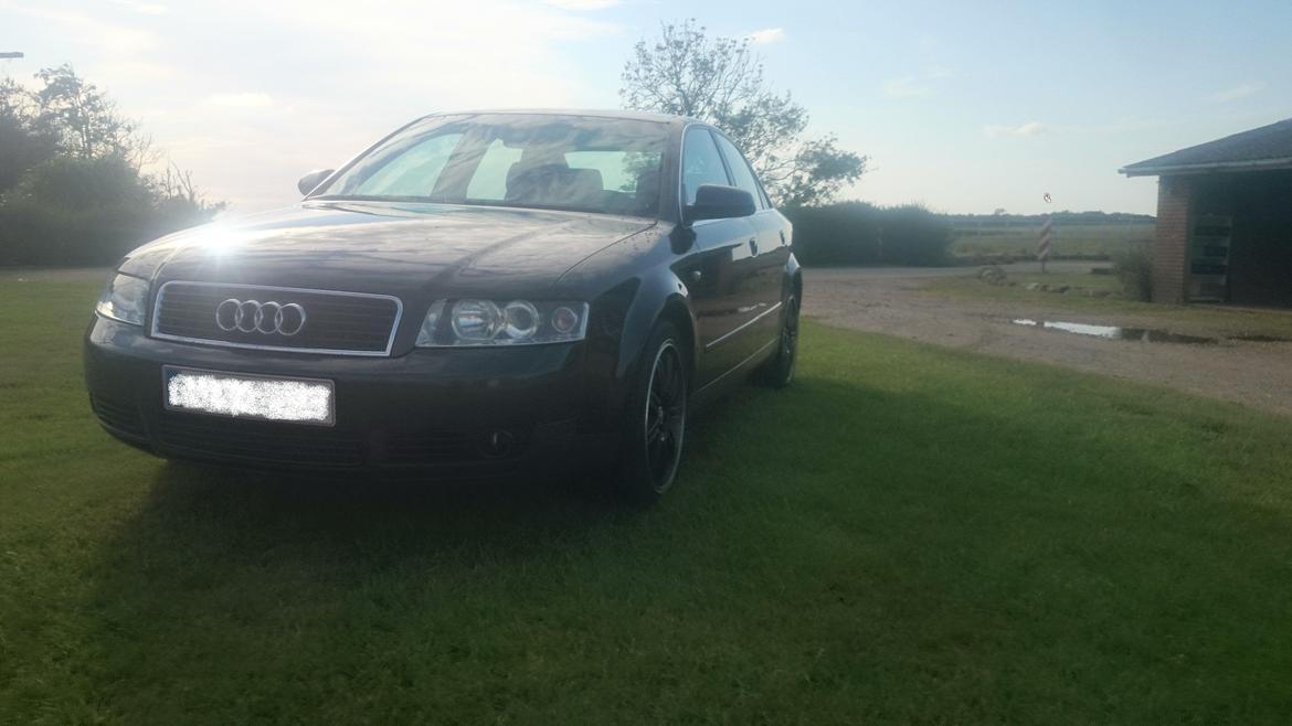Audi A 4 limousine billede 2