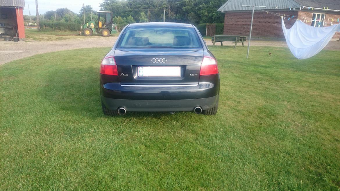 Audi A 4 limousine billede 4