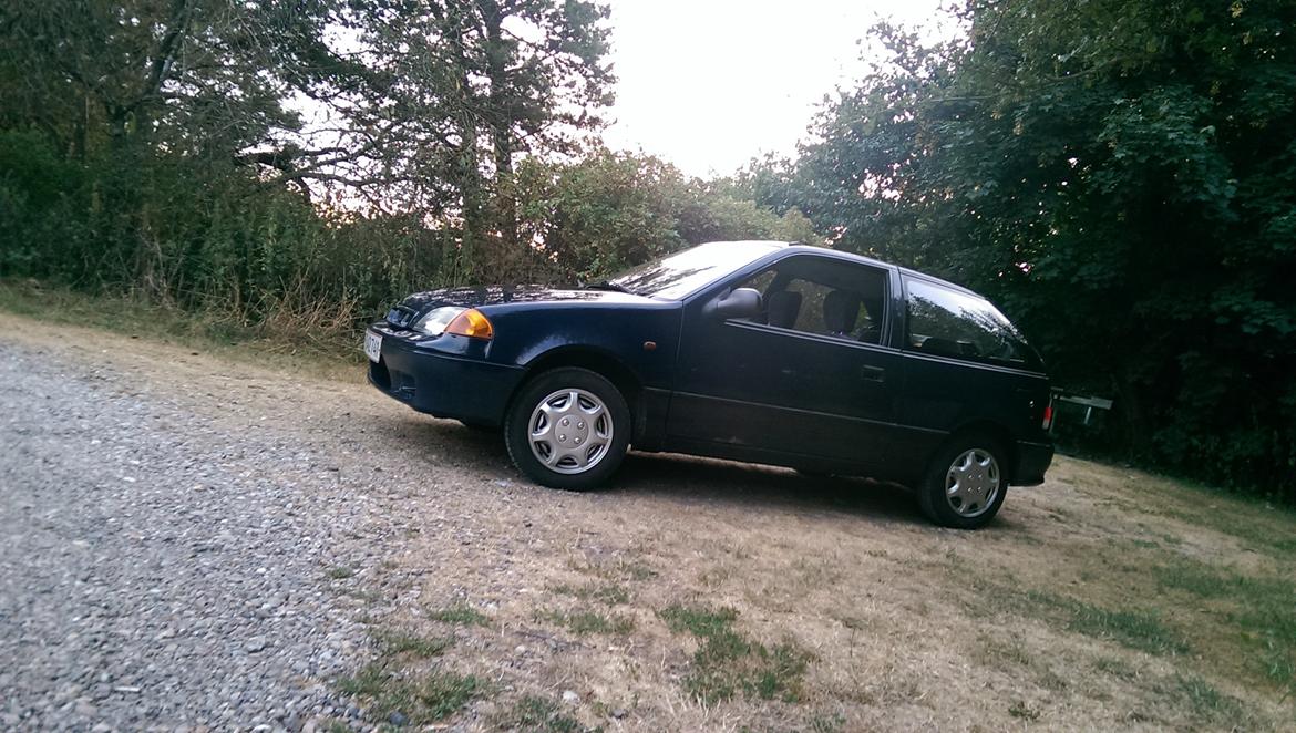 Suzuki Swift Gls (SKROTTET) billede 16