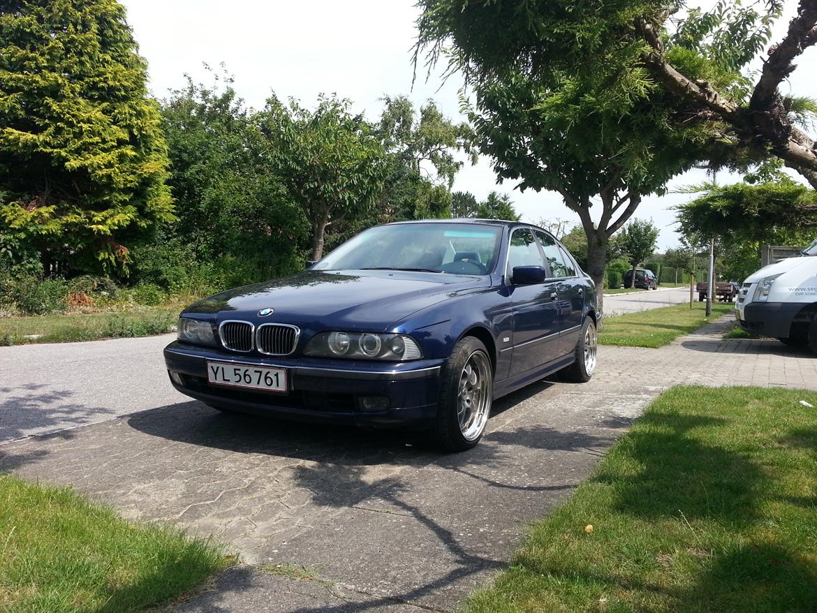 BMW E39 - 520i A - Schmidt vn line. 9,5 og 10,5 x 18 . sommerhjul billede 7