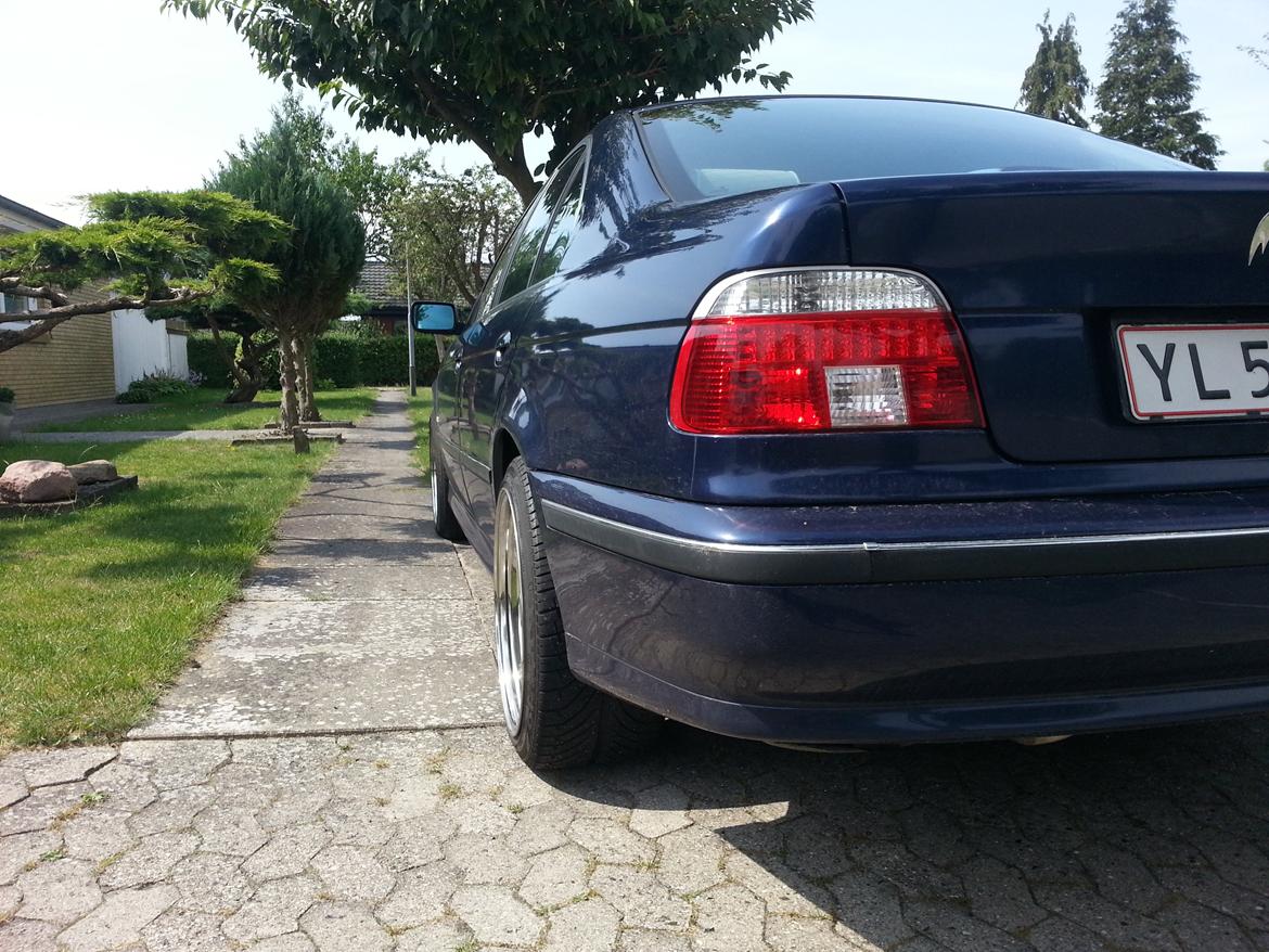 BMW E39 - 520i A - Schmidt vn line. 9,5 og 10,5 x 18 . sommerhjul billede 4