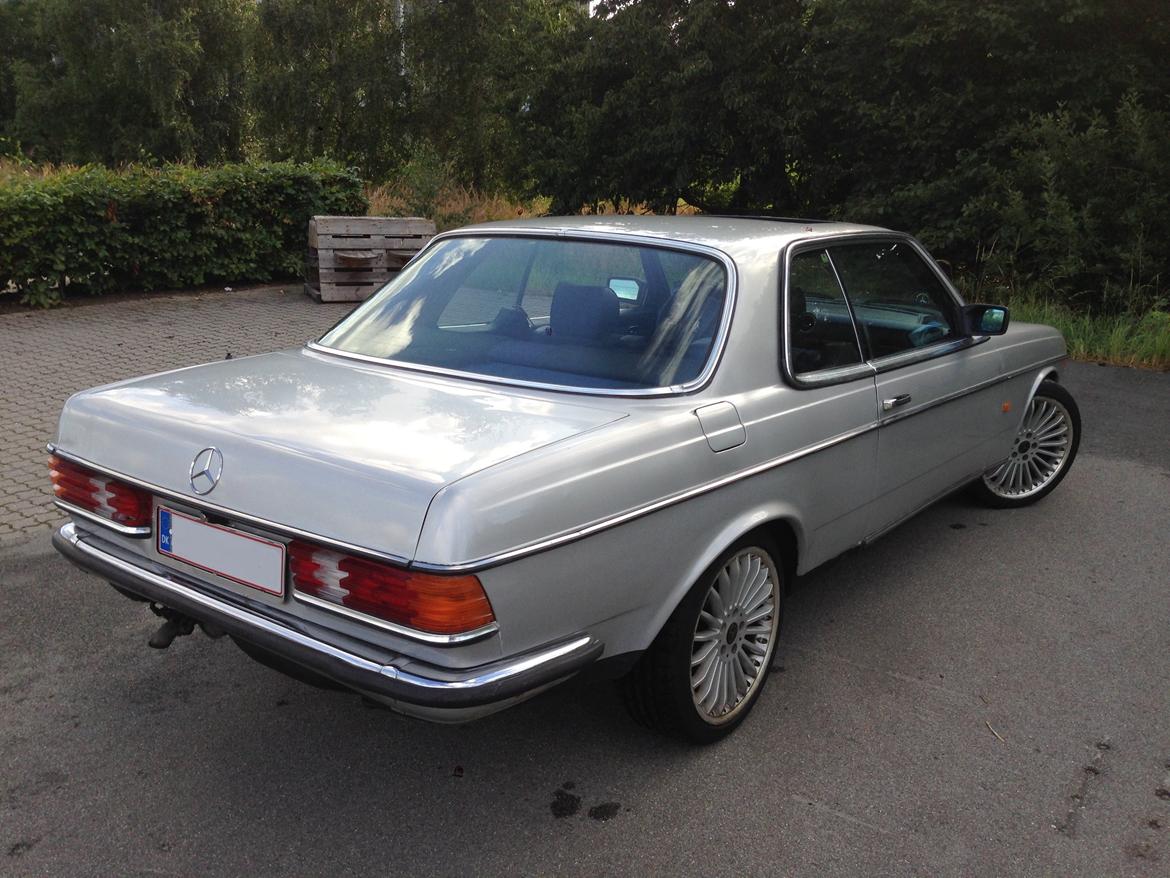 Mercedes Benz w123 230 CE billede 7