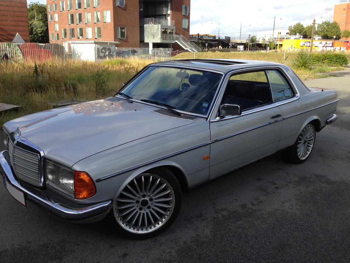 Mercedes Benz w123 230 CE billede 9