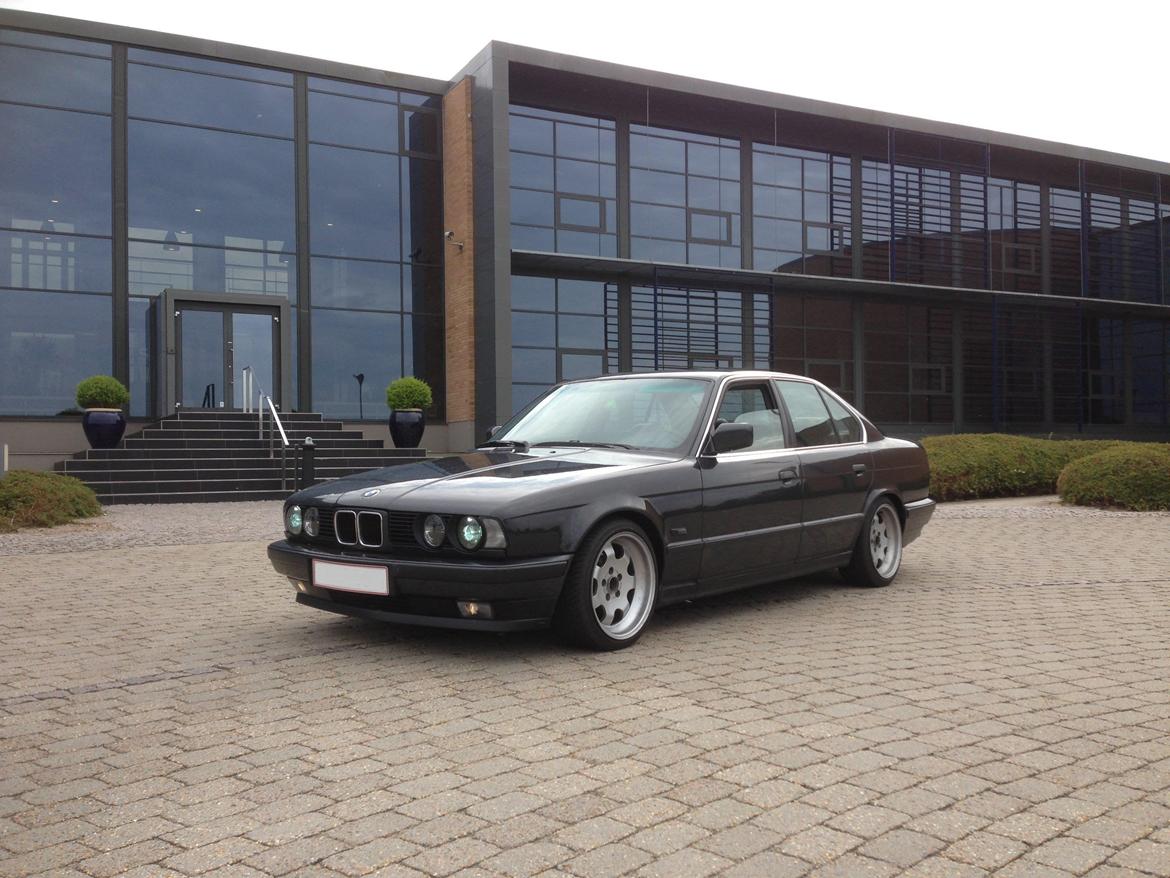 BMW E34 billede 1