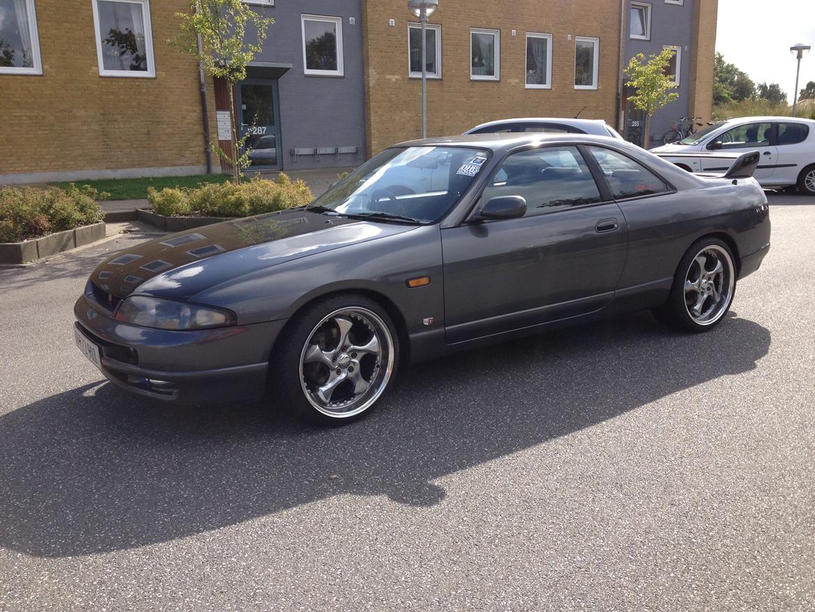 Nissan Skyline R33 GTS-T Born To Race SOLGT billede 3