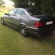 BMW E46 320i