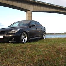 BMW E60 520I