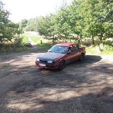 Opel Vectra A 1.8i (SKROTTET) 