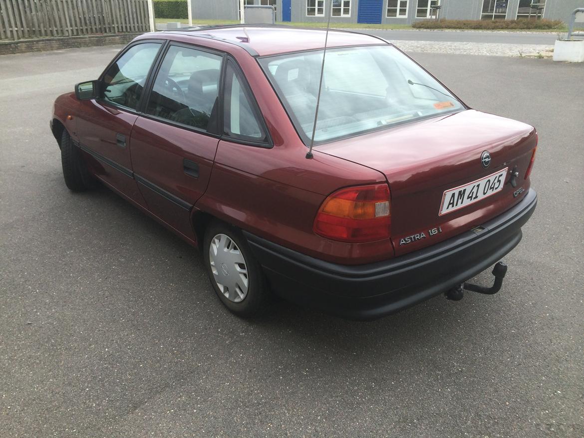 Opel Astra 1,6 8v billede 3