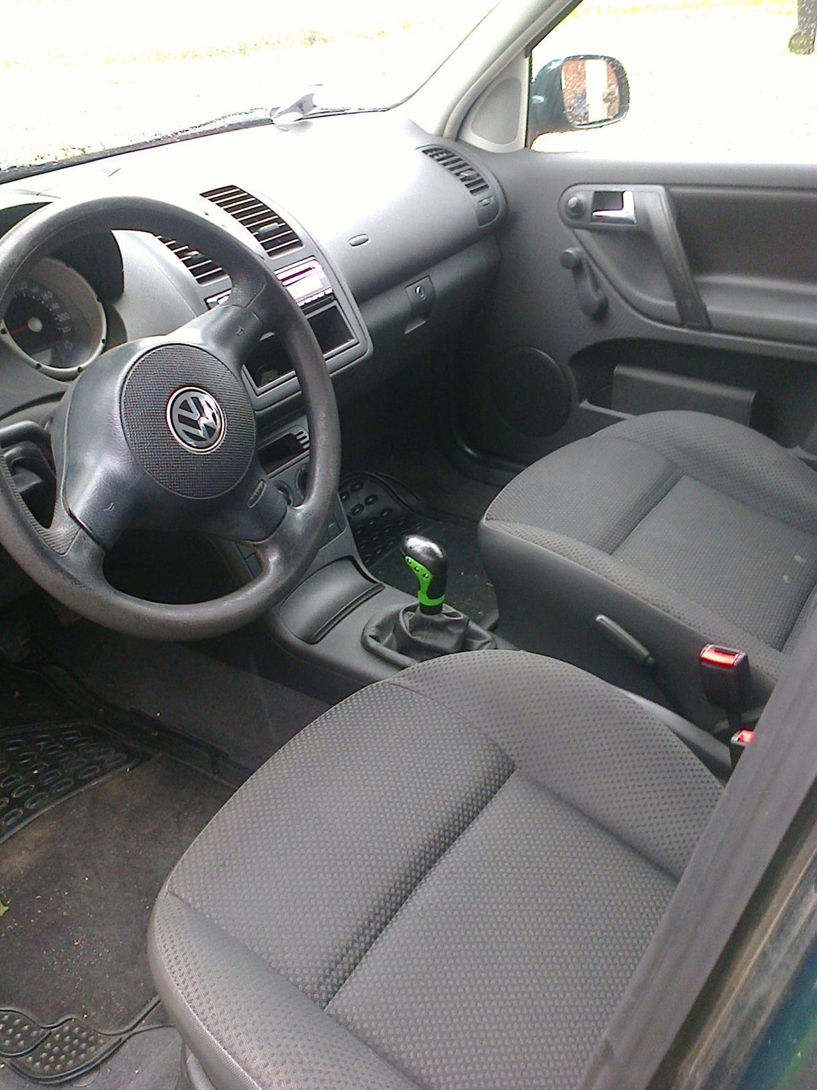 VW polo 6n2 - en smule farve i kabine:) billede 10