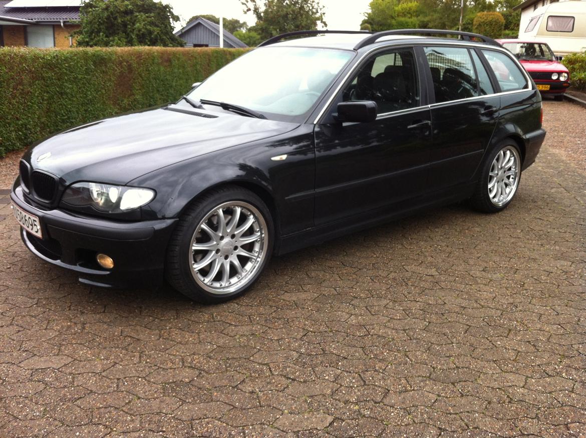 BMW 330d 204hk 6g Touring Edition Exclusive billede 1