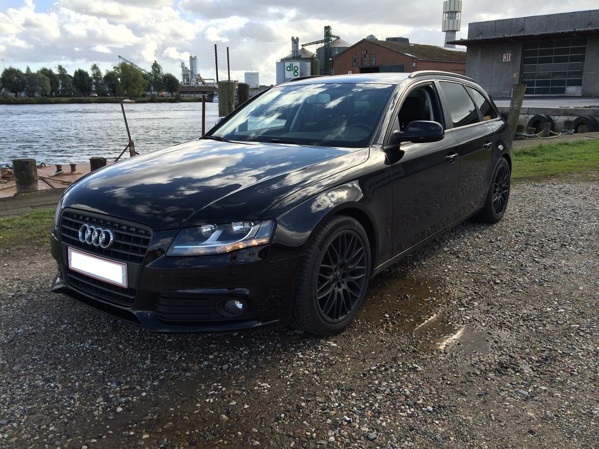 Audi A4 B8 Black Edition billede 2