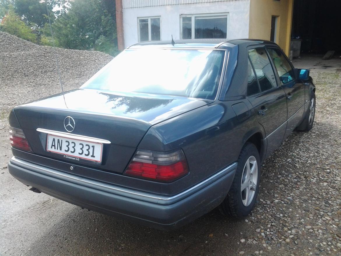 Mercedes Benz E 300 D billede 3