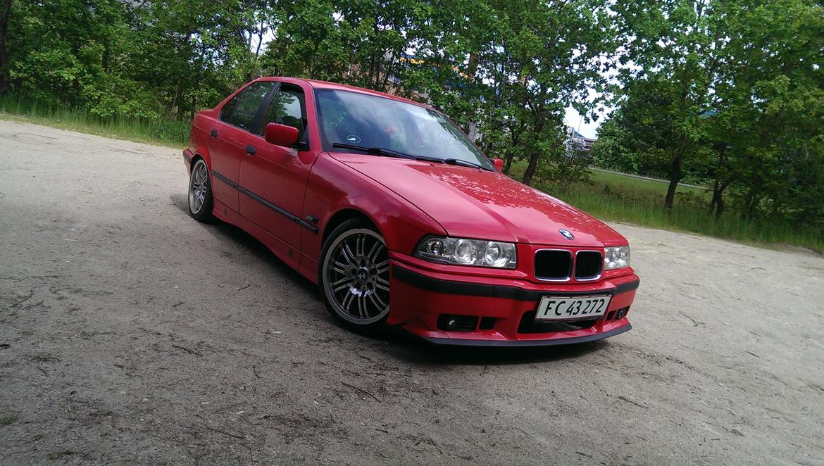 BMW e36 325i billede 1
