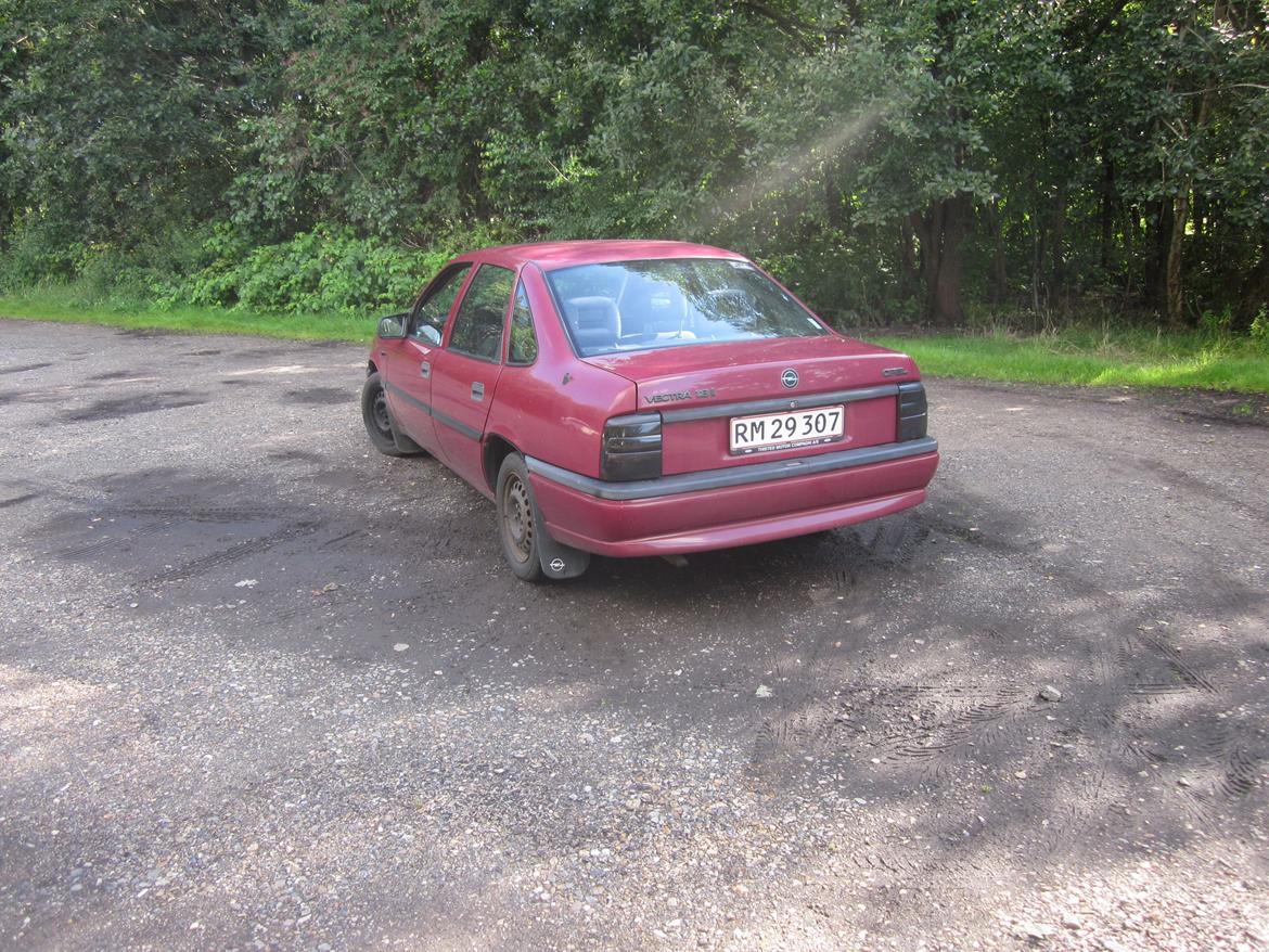 Opel Vectra A 1.8i (SKROTTET)  billede 7