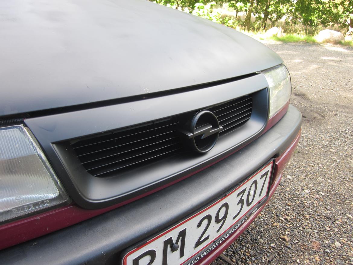 Opel Vectra A 1.8i (SKROTTET)  billede 6