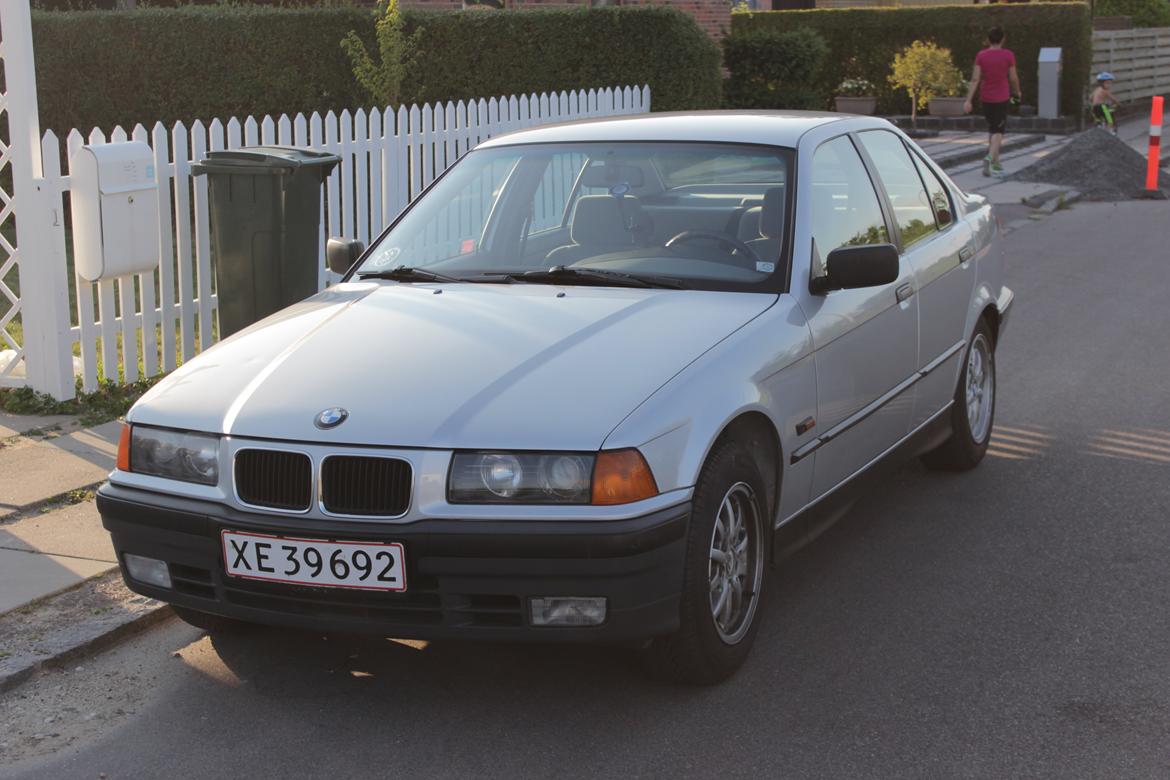 BMW e36 316i - Da jeg fik den sådan Juli '14. billede 1