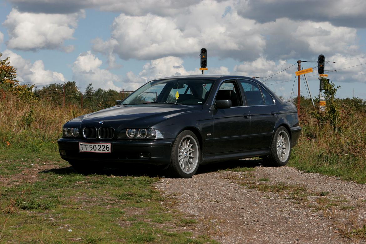 BMW E39 535i V8 billede 3