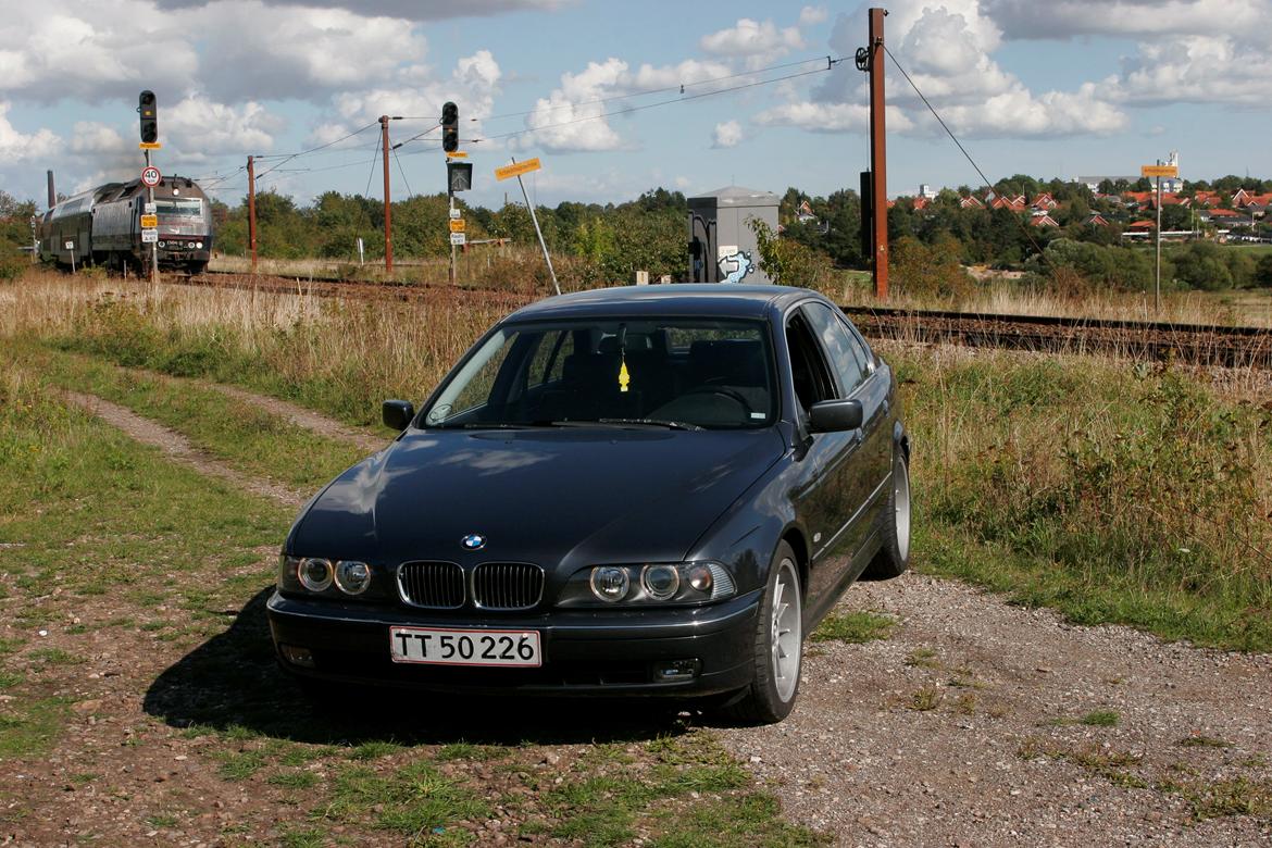BMW E39 535i V8 billede 2