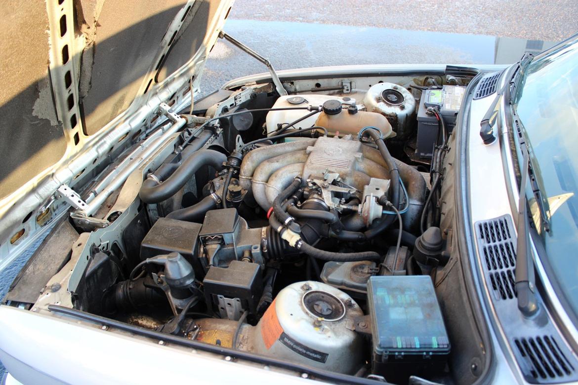 BMW E30 320i billede 11