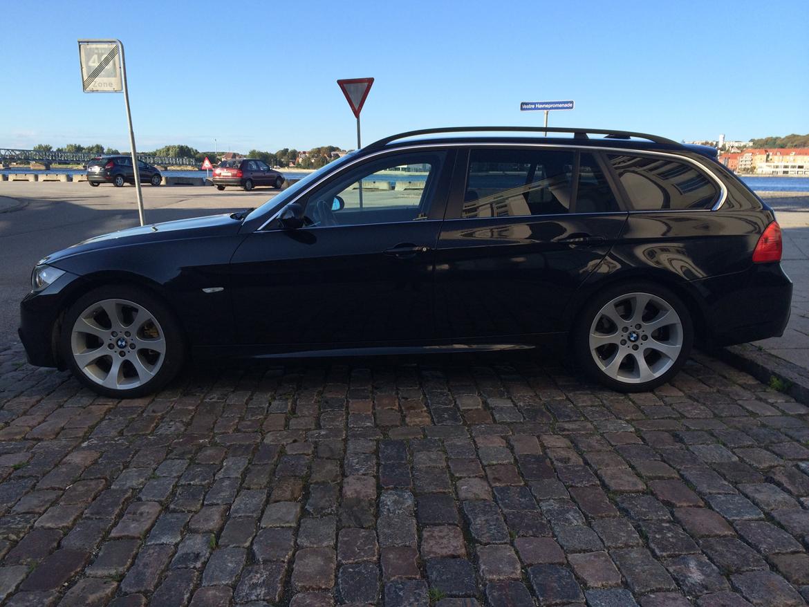 BMW 330d Touring E91 Steptronic billede 2