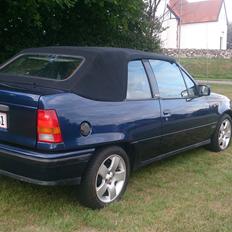 Opel kadett gsi bertone