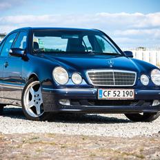 Mercedes Benz E-Klasse 220 CDI W210