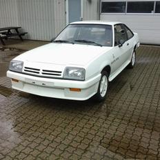 Opel Manta b gte