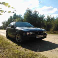 BMW E 39 523i auto