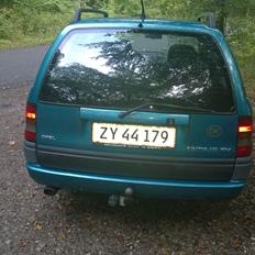 Opel Astra 1.8 16v Caravan