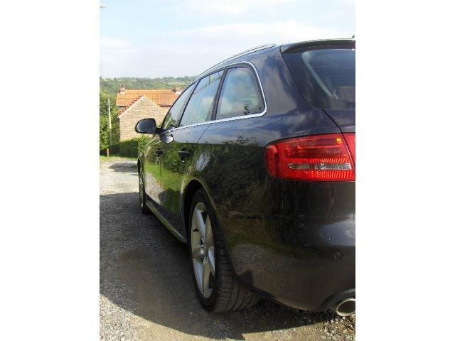 Audi A4 Avant Quattro billede 2