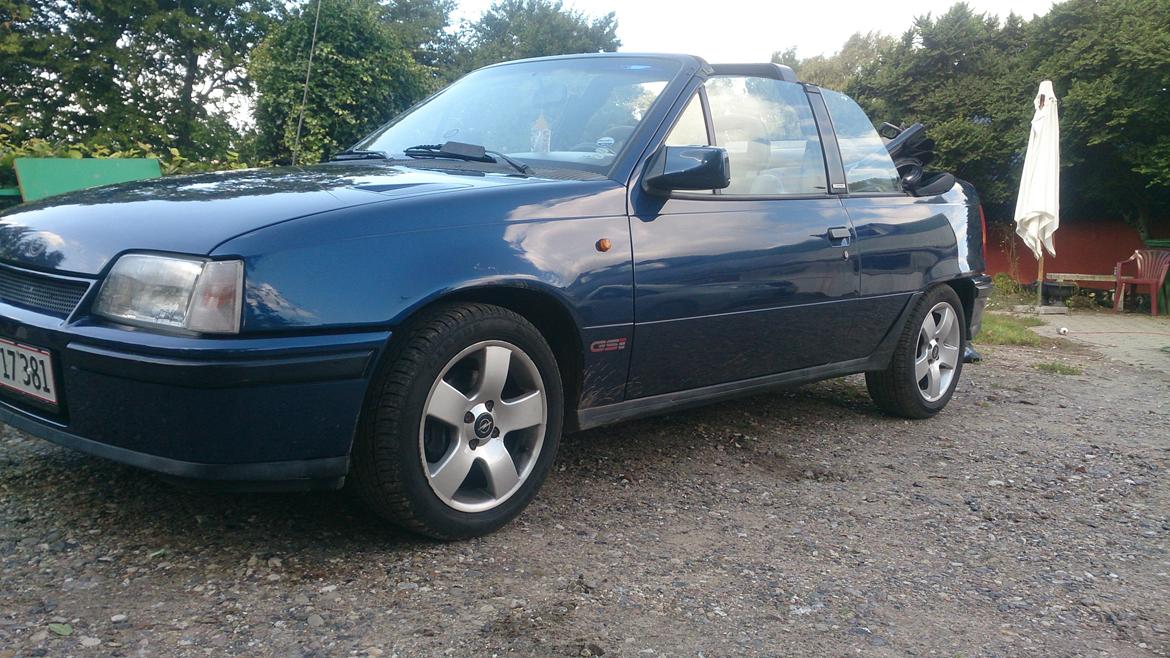 Opel kadett gsi bertone billede 11