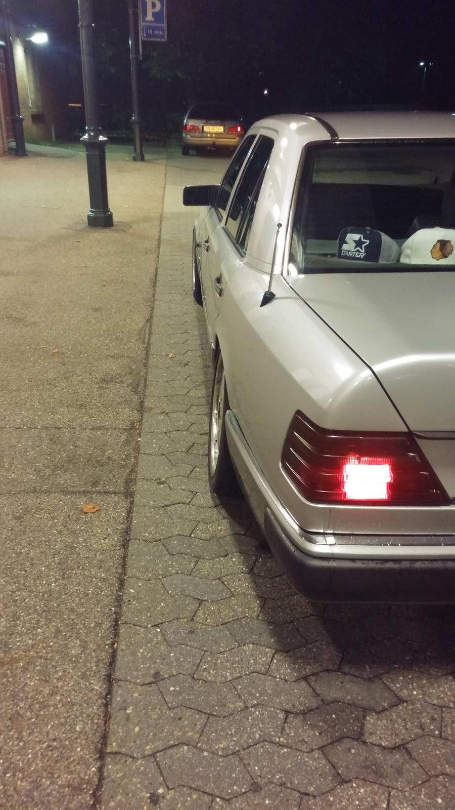 Mercedes Benz W124 250D Low Ride.. billede 5