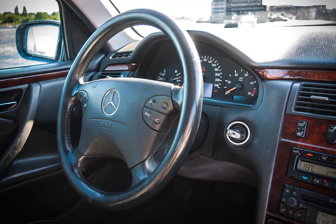 Mercedes Benz E-Klasse 220 CDI W210 billede 13