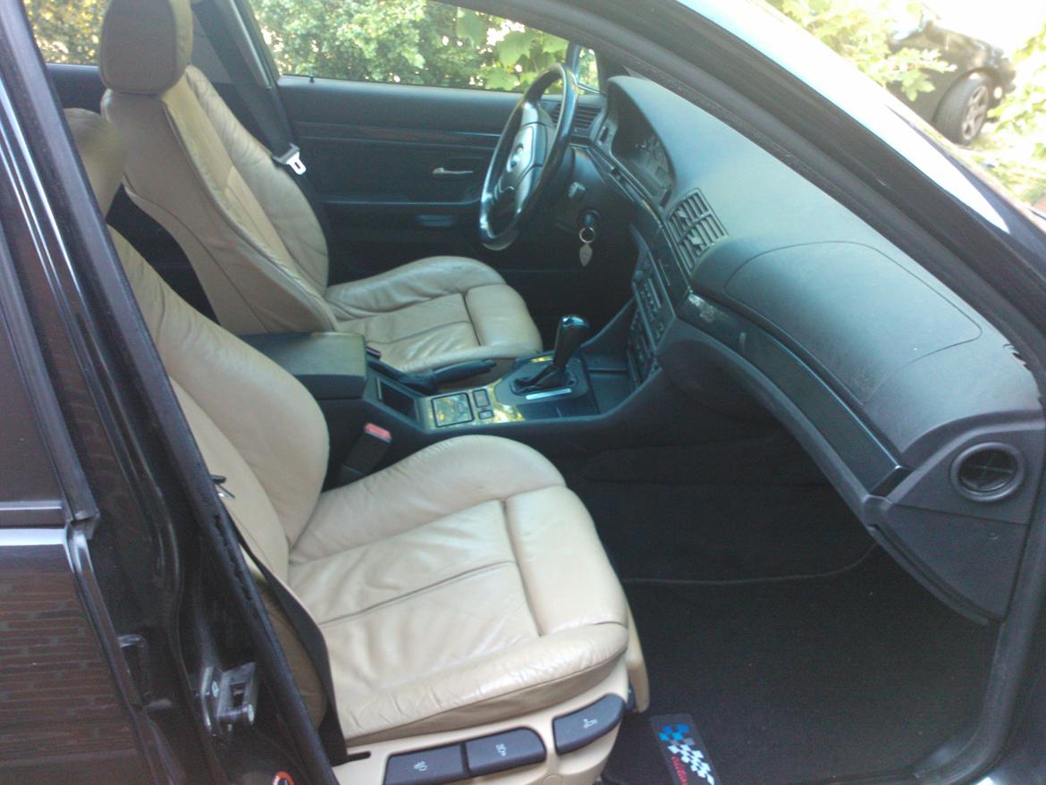 BMW E 39 523i auto billede 14
