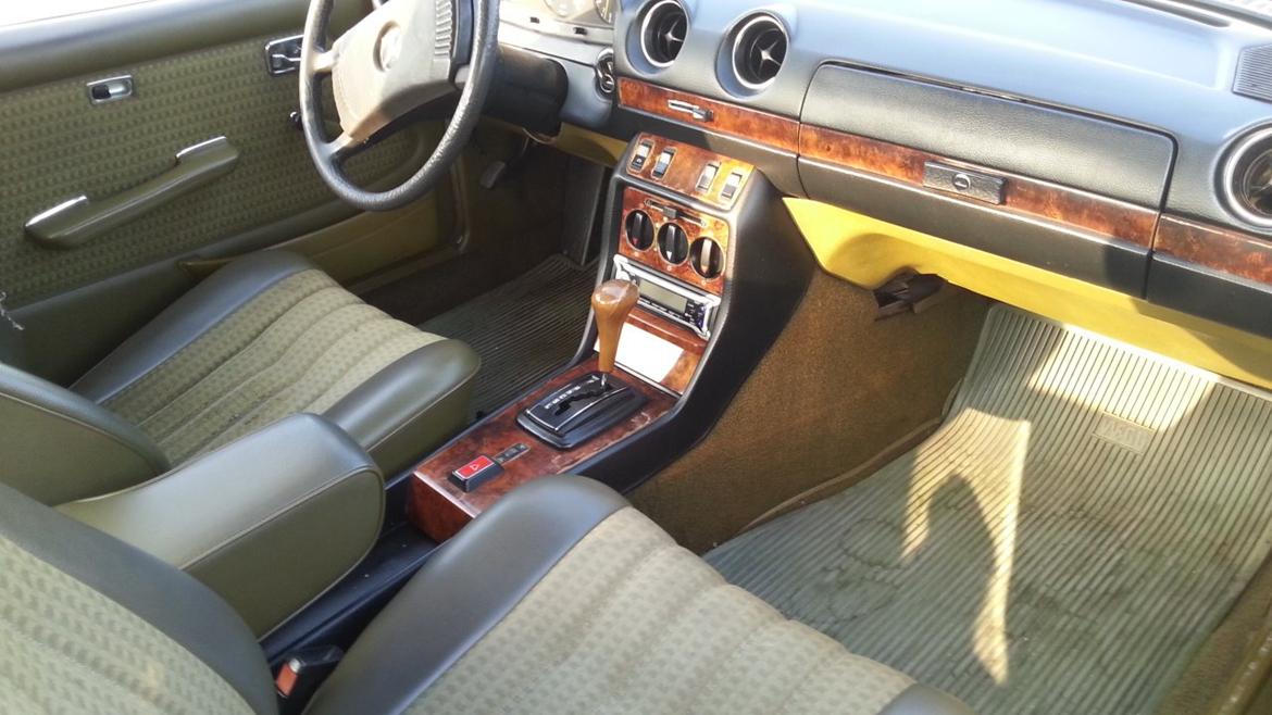 Mercedes Benz w123 230c billede 11