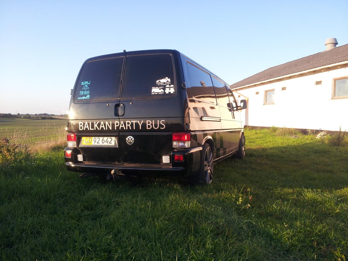 VW Transporter T4 2.5 TDI Balkan Party Bus billede 3