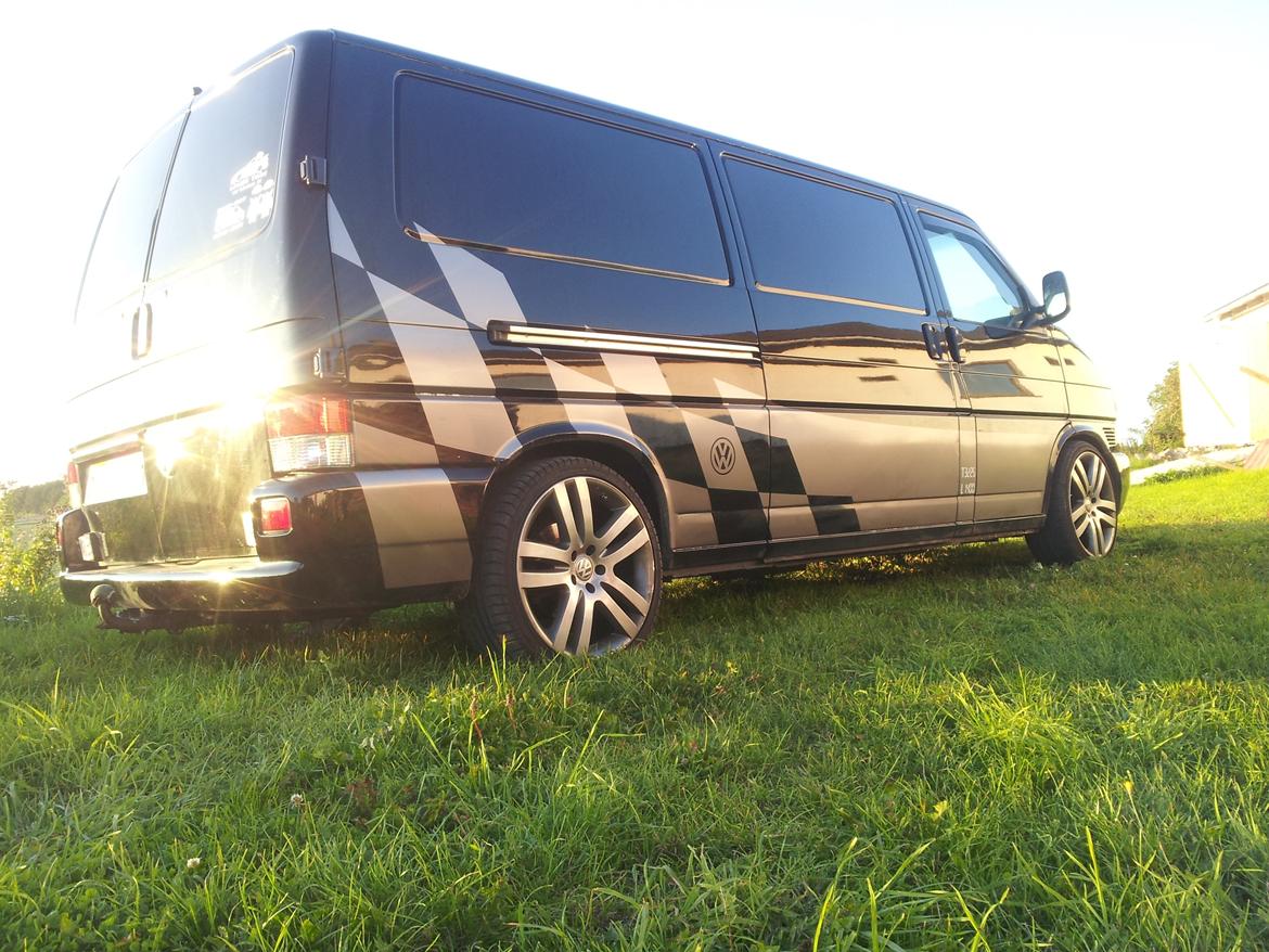 VW Transporter T4 2.5 TDI Balkan Party Bus billede 12