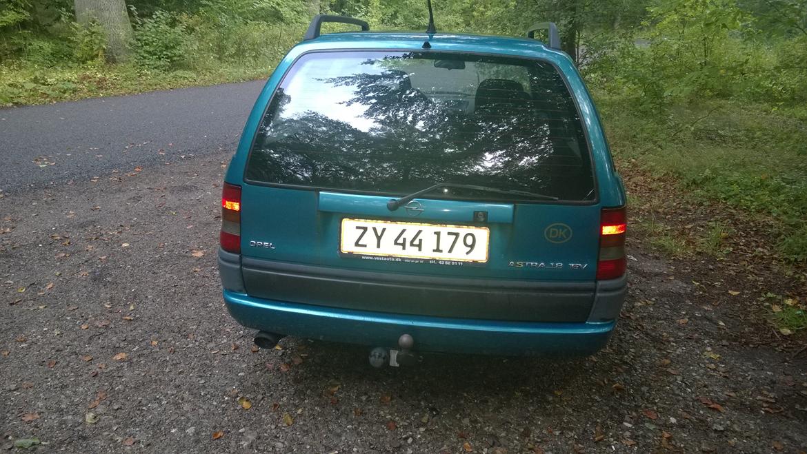Opel Astra 1.8 16v Caravan billede 3