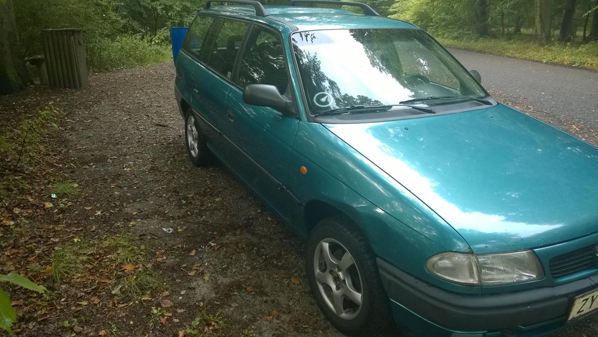 Opel Astra 1.8 16v Caravan billede 5