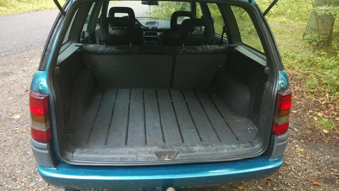 Opel Astra 1.8 16v Caravan billede 10