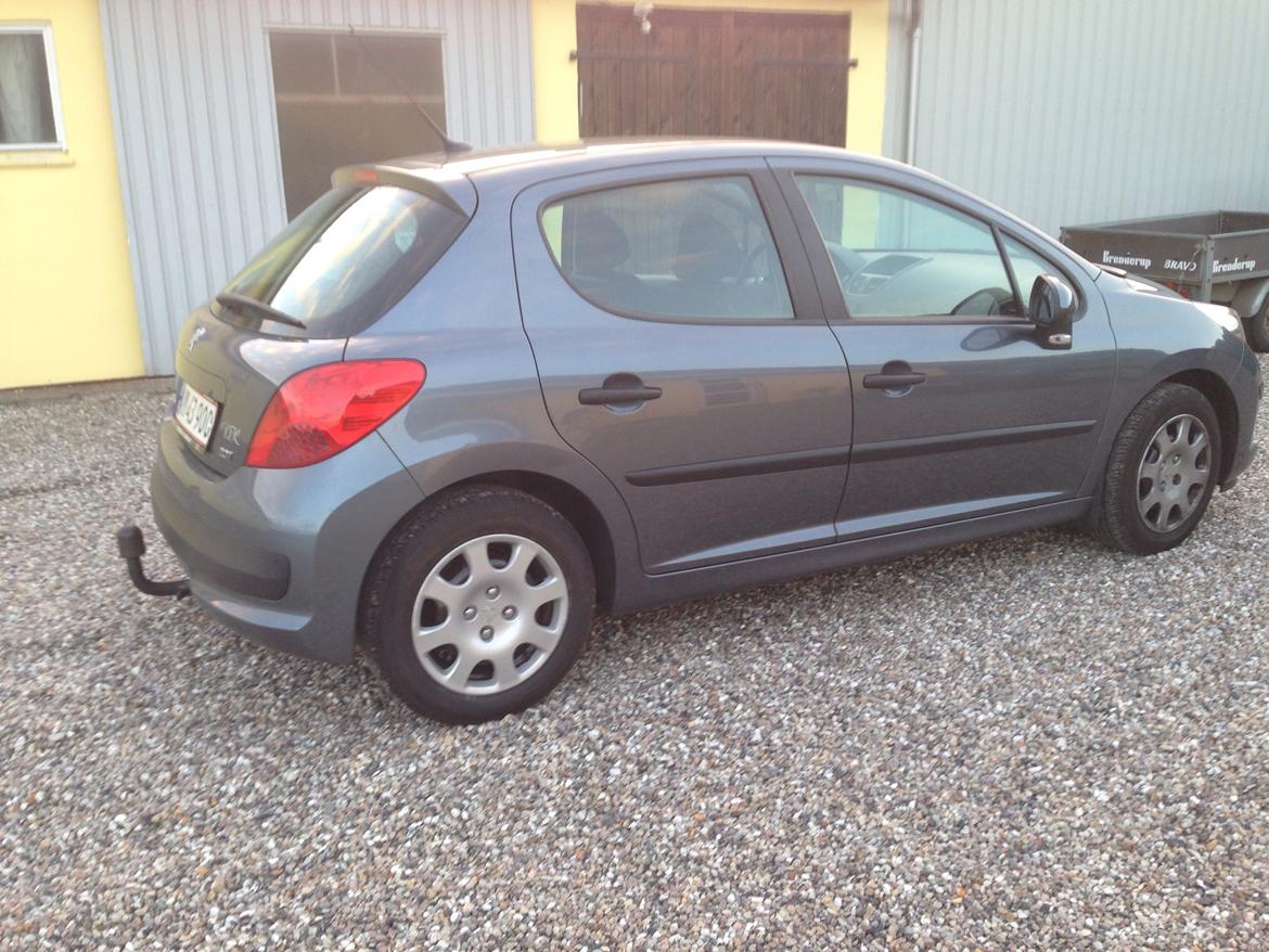 Peugeot 207 billede 8