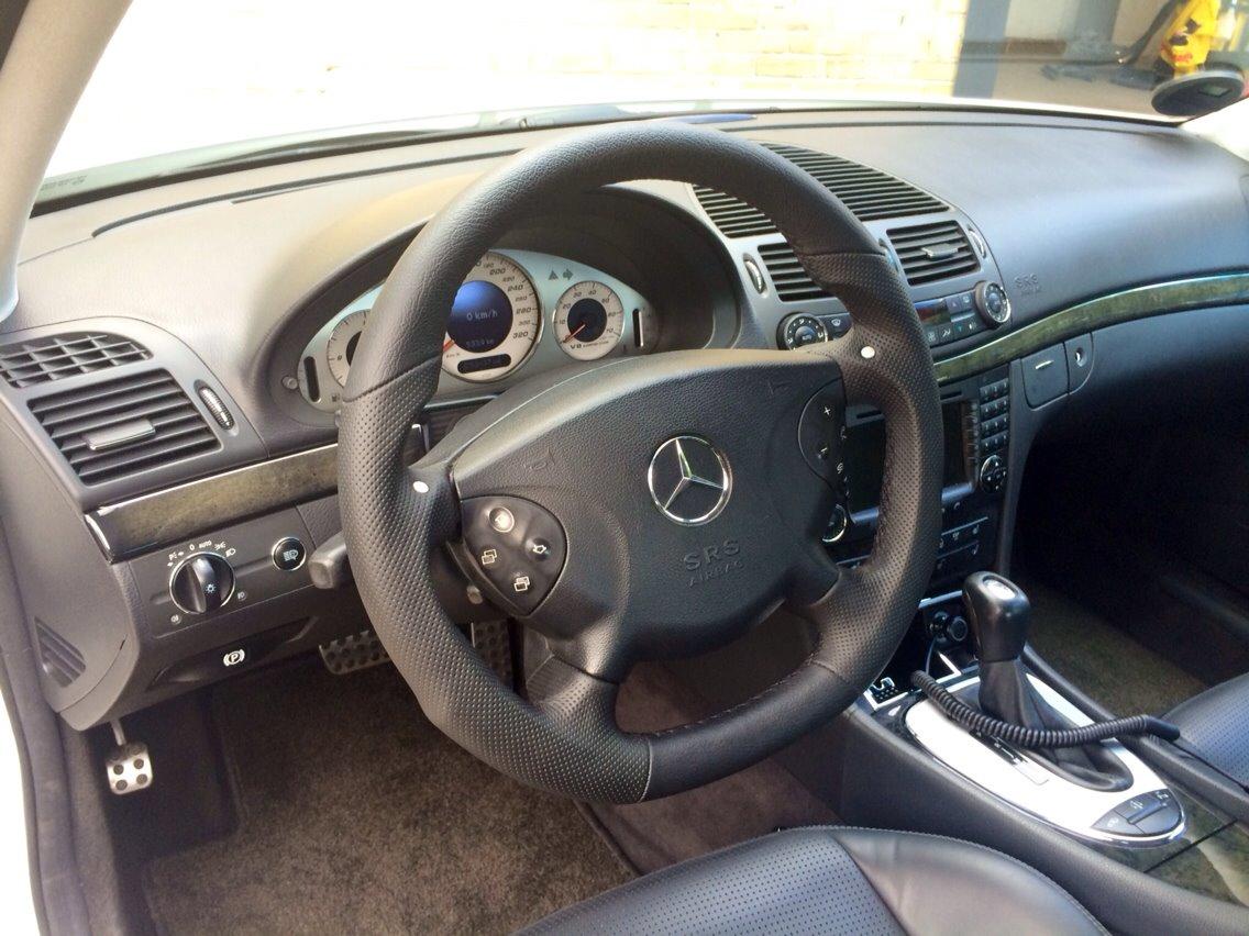 Mercedes Benz E55 AMG billede 5