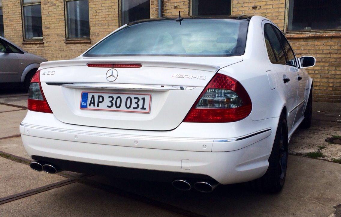 Mercedes Benz E55 AMG billede 15