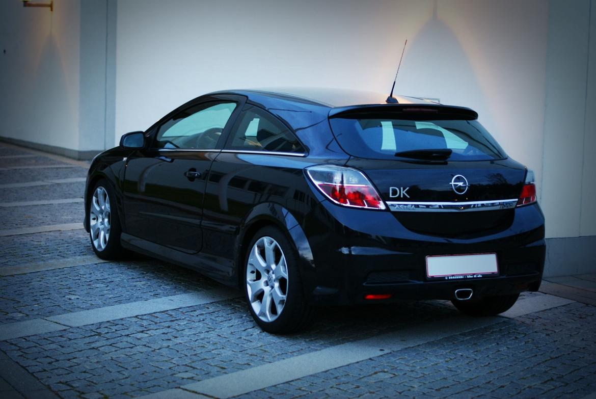 Opel Astra GTC OPC billede 7