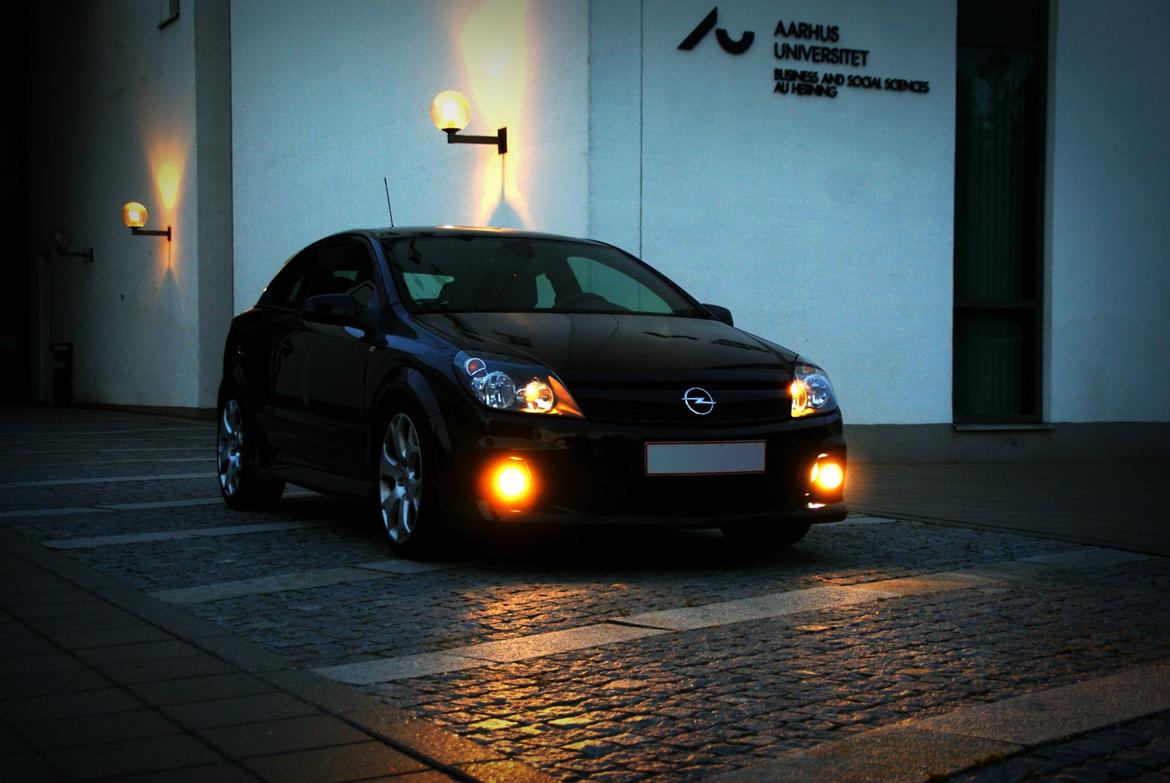 Opel Astra GTC OPC billede 13