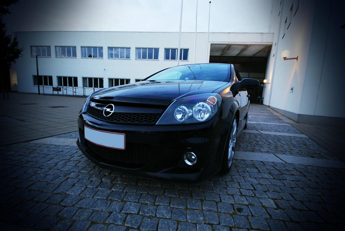 Opel Astra GTC OPC billede 14