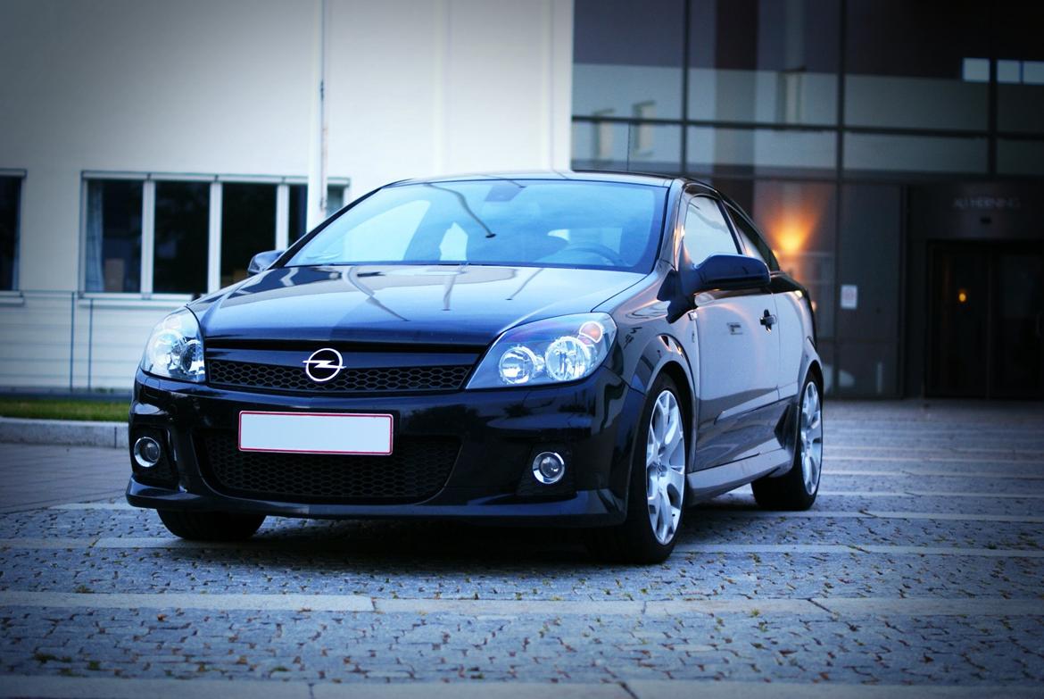 Opel Astra GTC OPC billede 6